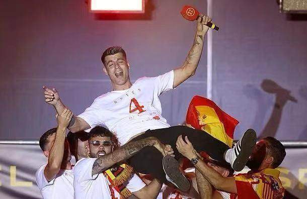 1728405878355054236.jpg 吐槽大会.jpg