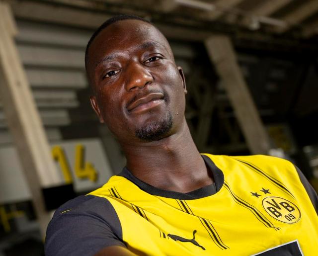 官方：吉拉西加盟多特蒙德 签约至2028年