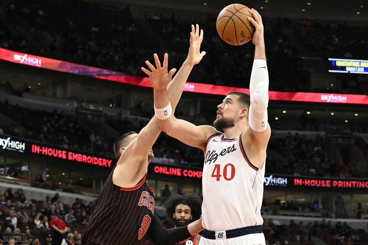 开云-21分大逆转失败！哈登空砍24+5+6！科林斯爆发，公牛三分投死快船
