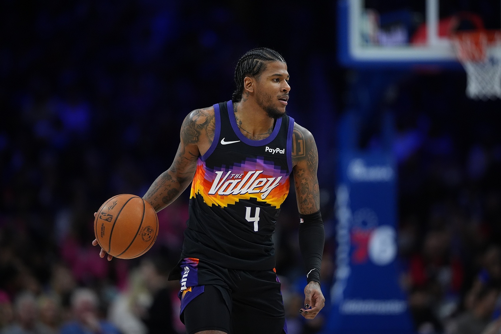 kaiyun-髋部挫伤！狄龙：杰伦·格林一直没能迎来转机 这真的很让人遗憾