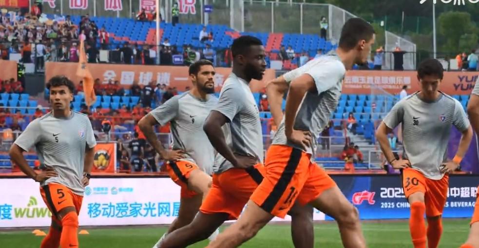 足球报：玉昆外援约尼查伤愈归队，俱乐部要求球队力争好名次