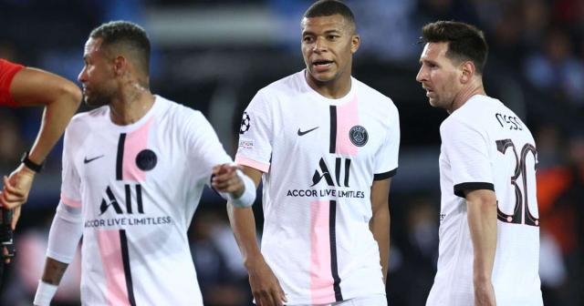 1631768985613011807.jpg neymar-mbappe-messi-brugges-v-psg-champions-league-09152021_rhnzrt0w7uld1bbqc66lbuq54.jpg