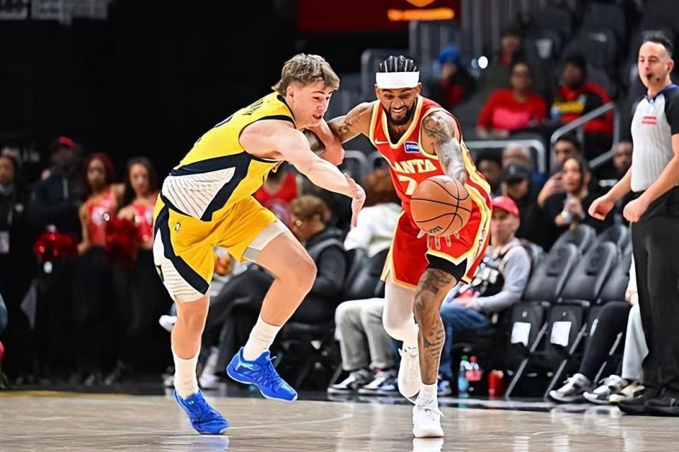 开云体育下载-得分能力确实出色，但老鹰后场大将的传球能力也确实是比较一般？