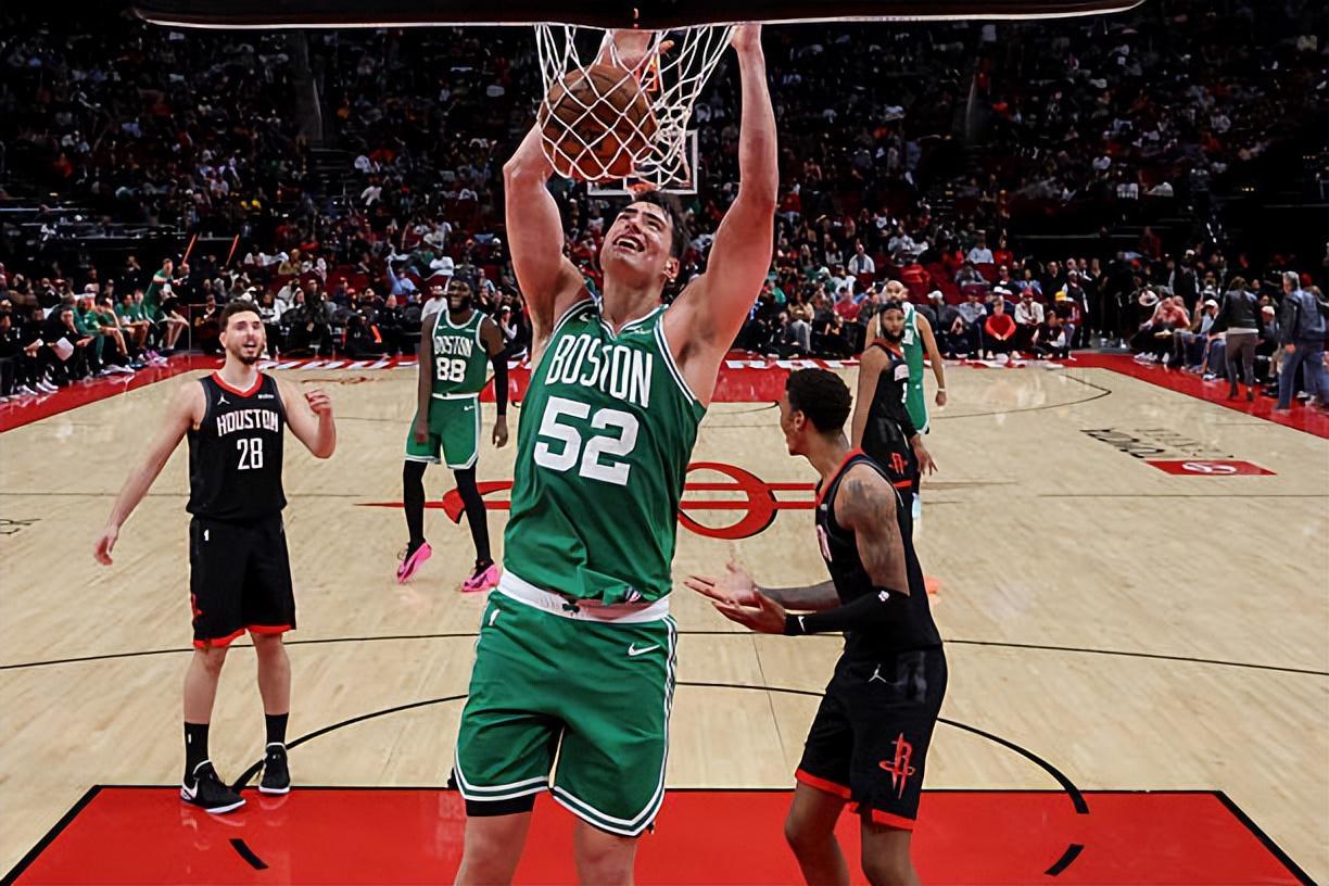 开云app-面对火箭打出个人赛季新高！凯尔特人用底薪又挖掘出了一名人才？