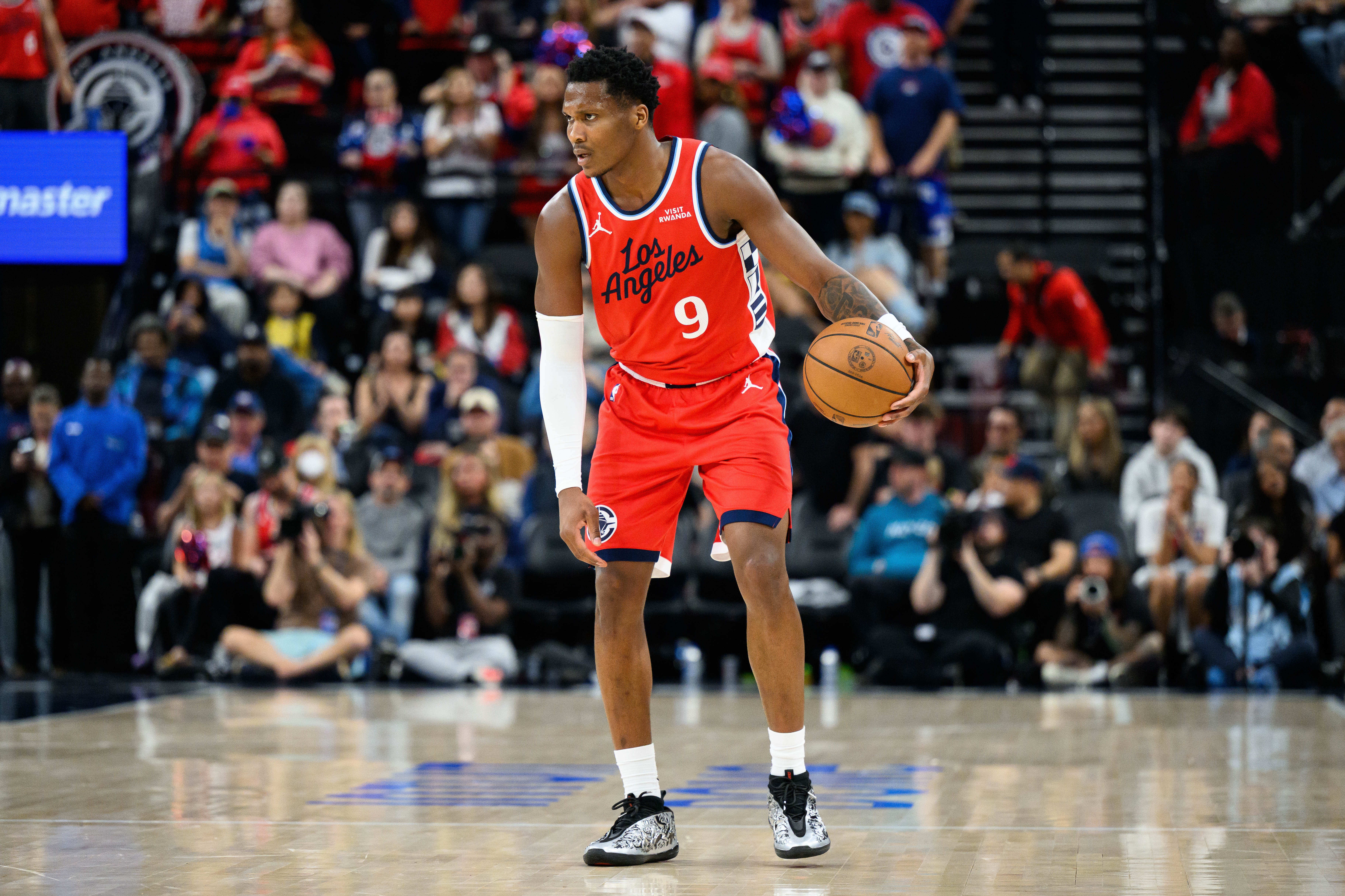 够拼了！马瑟林15中7空砍24分6板1助1帽 罚球11中10