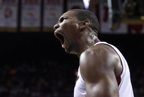 开云-【人物】戛然而止的职业生涯 阻碍不了波什的名人堂